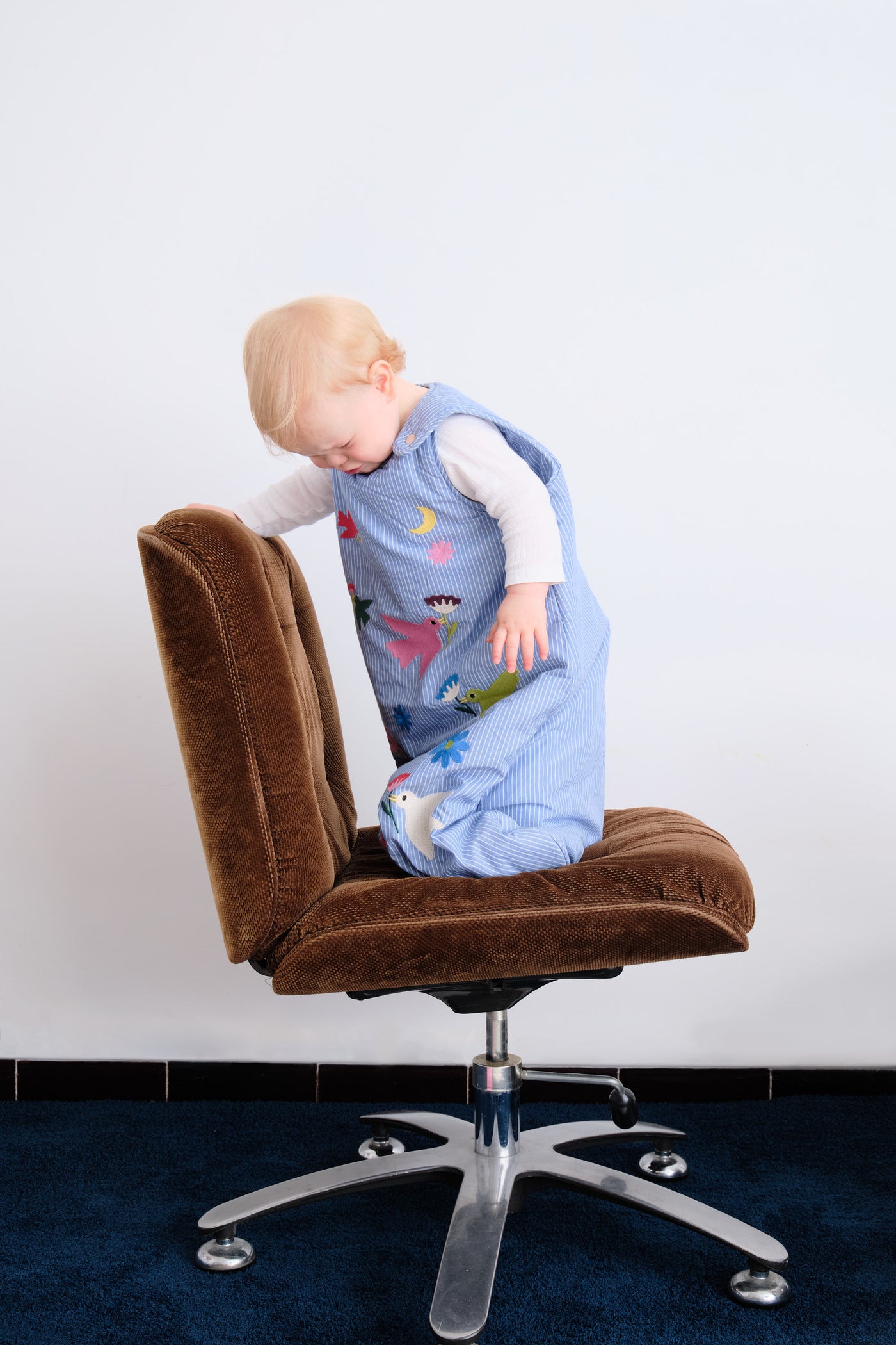 gigoteuse brodée en coton doux - cadeaux de naissance prestigieux
